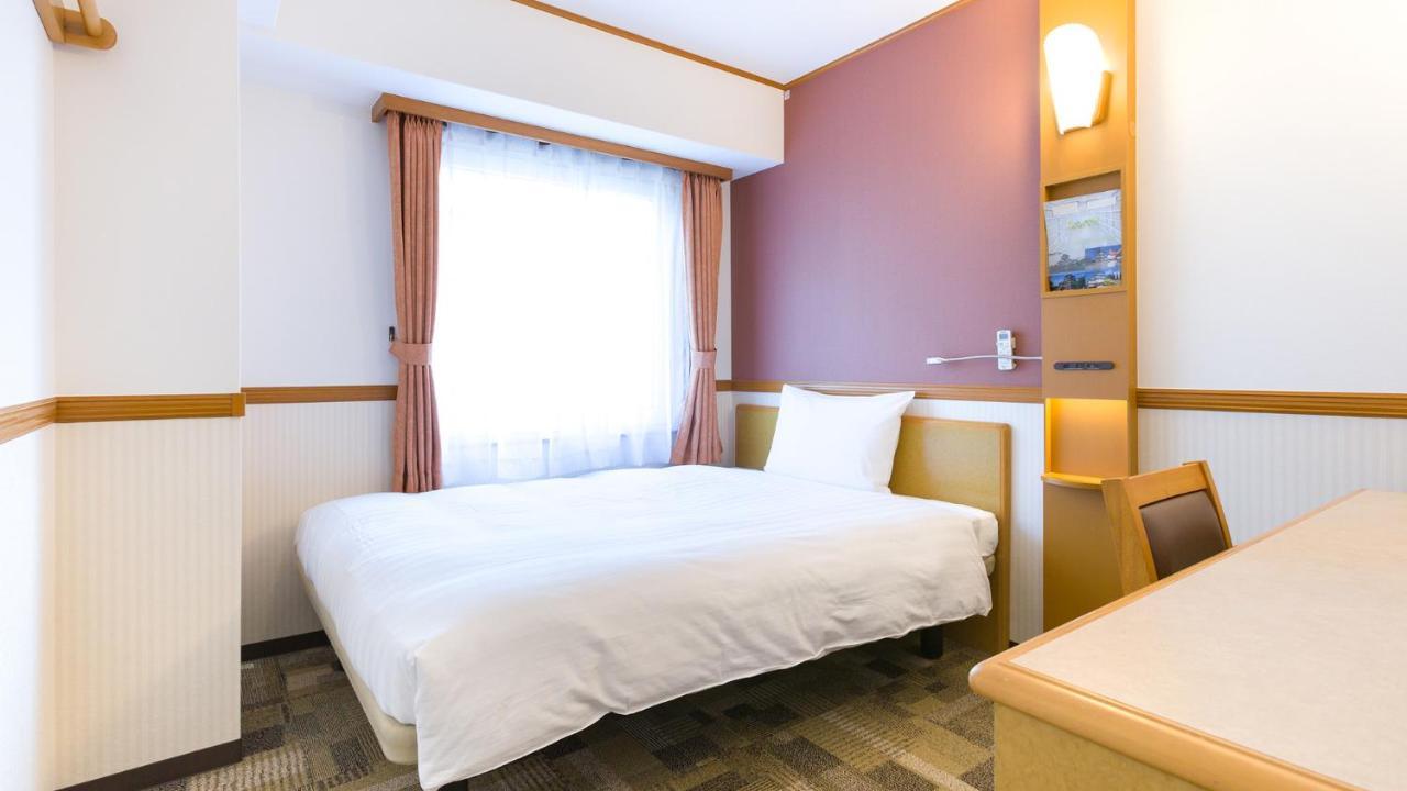 Toyoko Inn Okayama-eki Nishi-guchi Migi Eksteriør billede