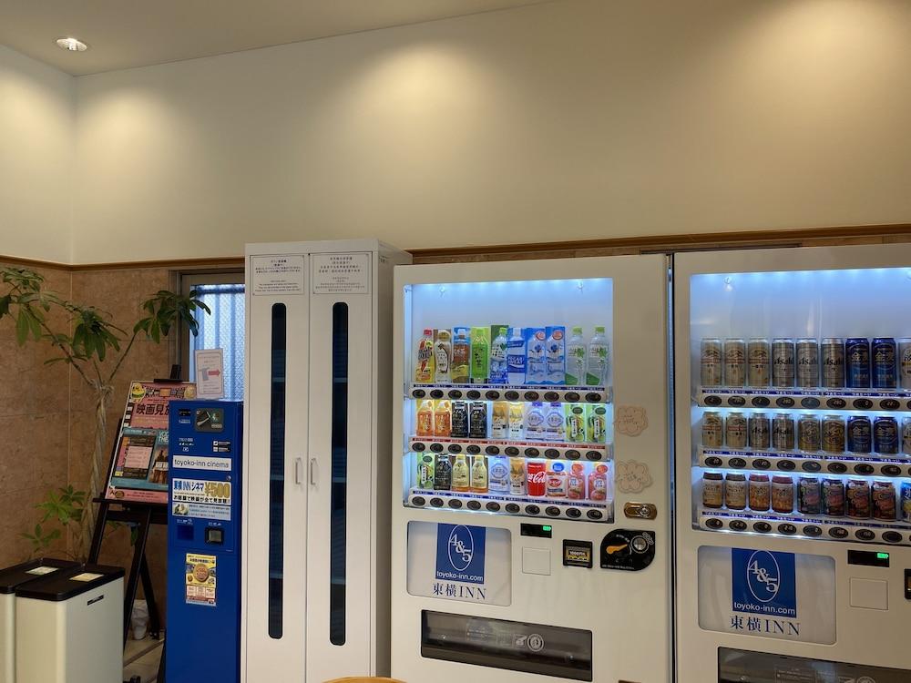 Toyoko Inn Okayama-eki Nishi-guchi Migi Eksteriør billede