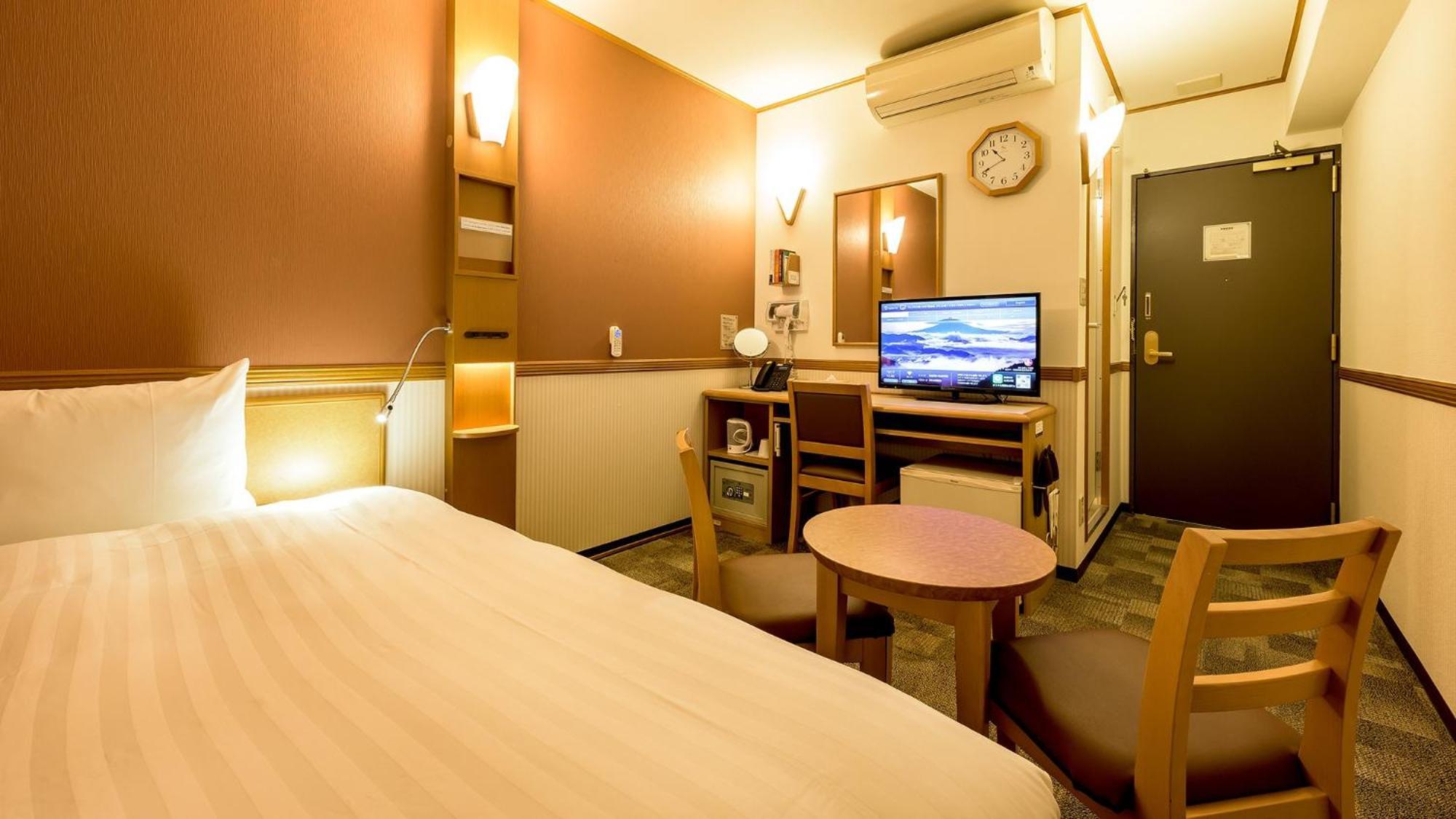 Toyoko Inn Okayama-eki Nishi-guchi Migi Værelse billede